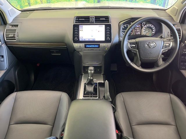 TOYOTA LANDCRUISER PRADO 2023 Image 31