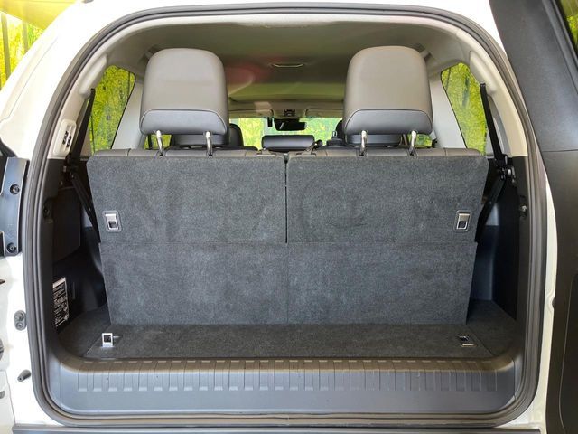 TOYOTA LANDCRUISER PRADO 2023 Image 31