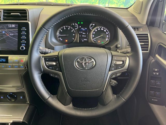 TOYOTA LANDCRUISER PRADO 2023 Image 31