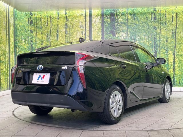 TOYOTA PRIUS 2016 Image 31