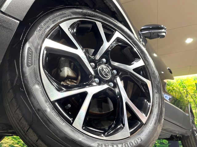 TOYOTA C-HR 2018 Image 31