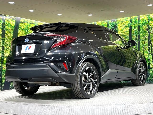 TOYOTA C-HR 2018 Image 31