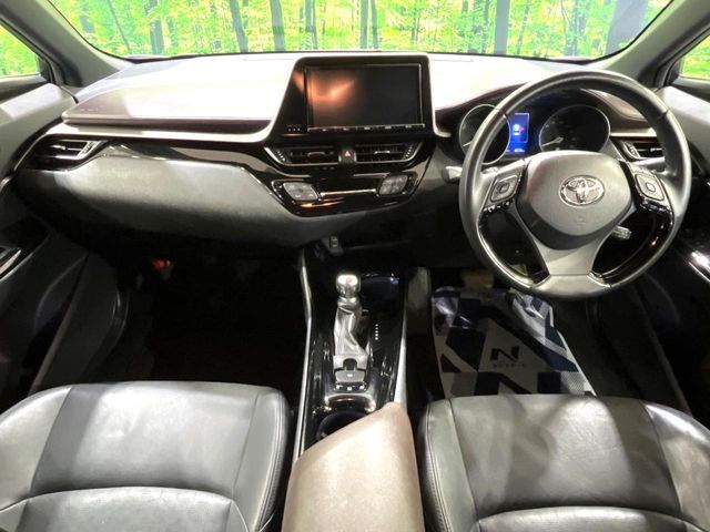 TOYOTA C-HR 2017 Image 31