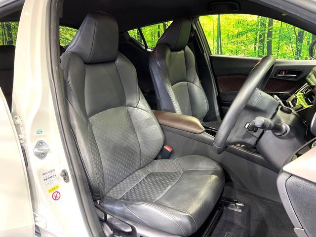 TOYOTA C-HR 2017 Image 31