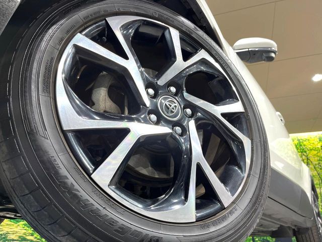 TOYOTA C-HR 2017 Image 31