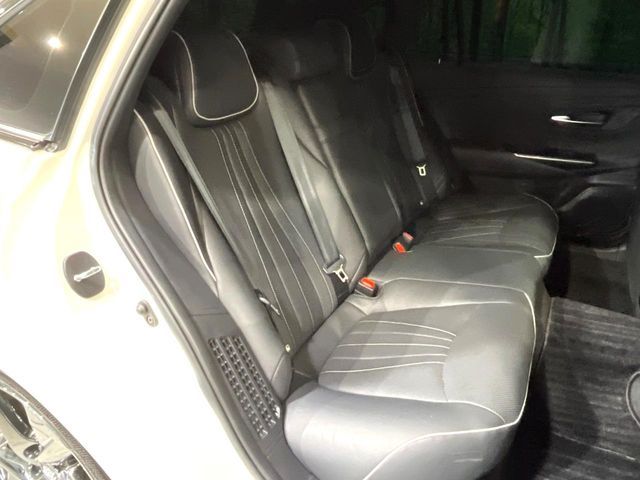 TOYOTA CROWN SEDAN HYBRID 2018 Image 31