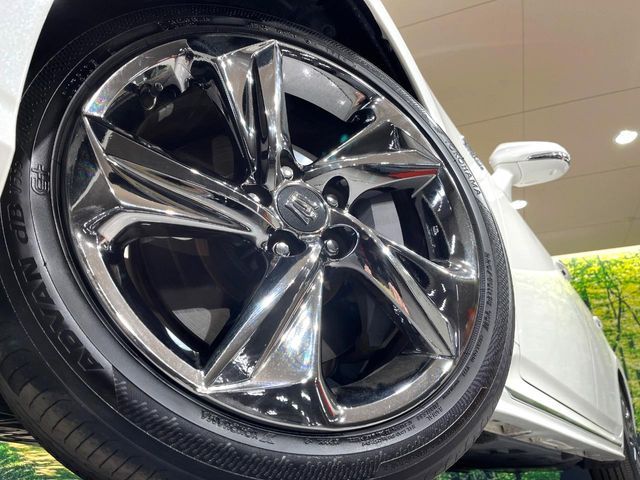 TOYOTA CROWN SEDAN HYBRID 2018 Image 31