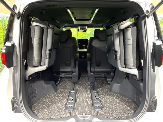 TOYOTA ALPHARD HYBRID 2024 Image 31