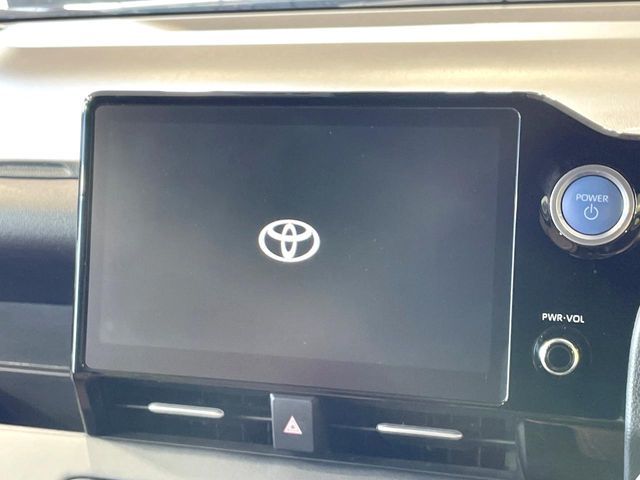 TOYOTA VOXY HYBRID 2023 Image 31
