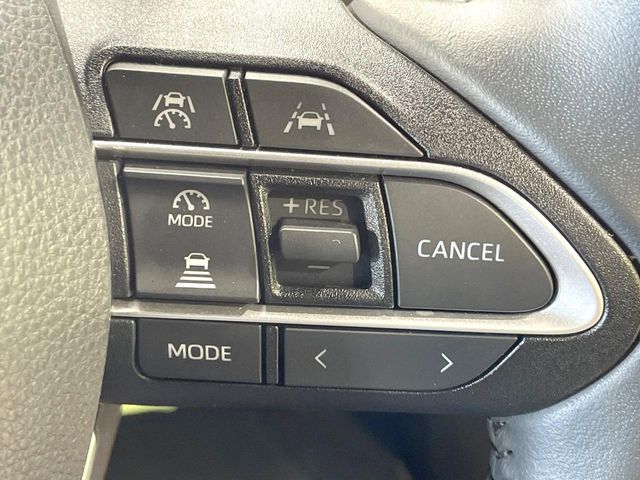 TOYOTA VOXY HYBRID 2023 Image 31