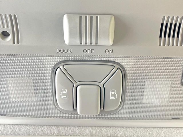 TOYOTA ESTIMA 2012 Image 31