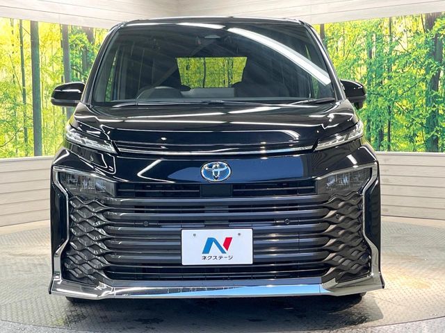 TOYOTA VOXY HYBRID 2023 Image 31