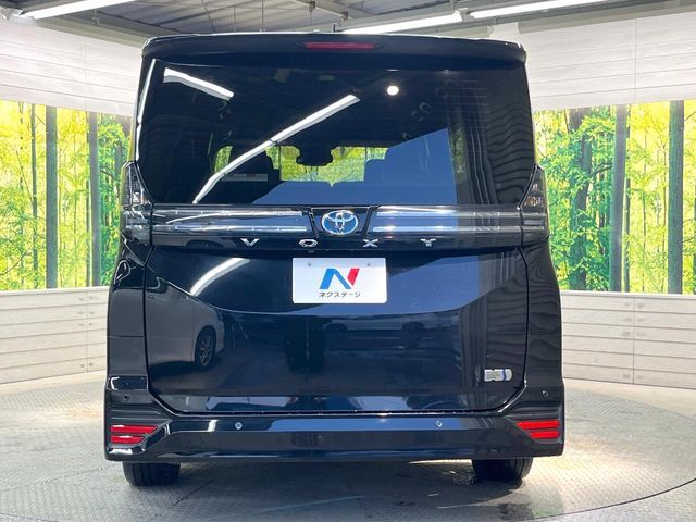 TOYOTA VOXY HYBRID 2023 Image 31