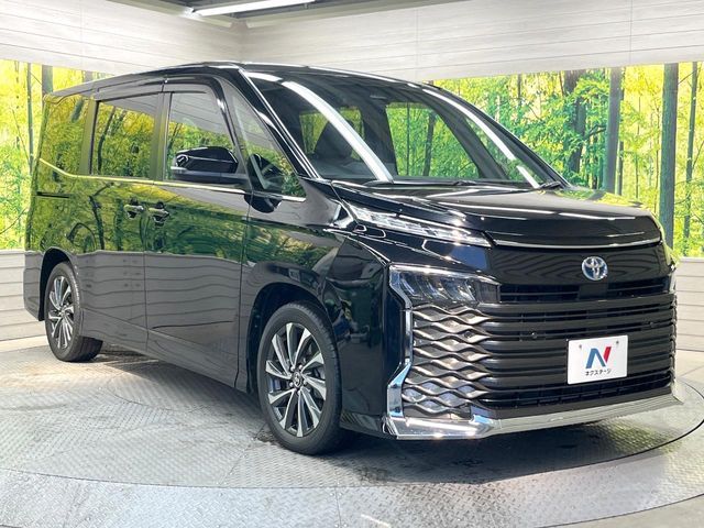 TOYOTA VOXY HYBRID 2023 Image 31