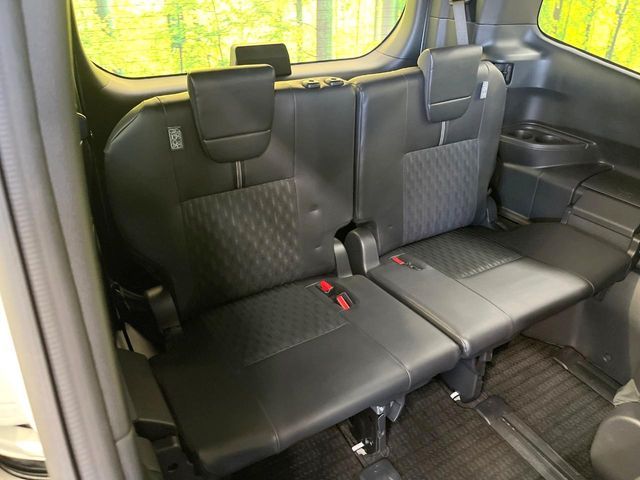 TOYOTA NOAH HYBRID 2023 Image 31