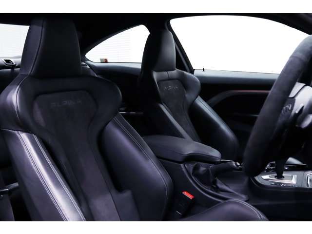 ALPINA B4 S COUPE 2019 Image 31