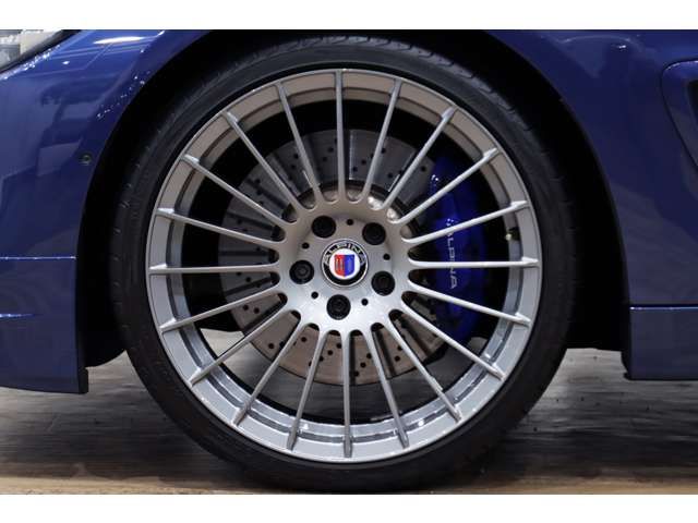 ALPINA B4 S COUPE 2019 Image 31