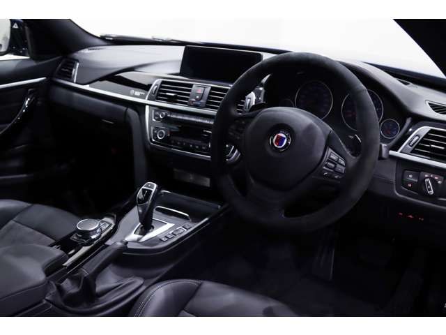 ALPINA B4 S COUPE 2019 Image 31