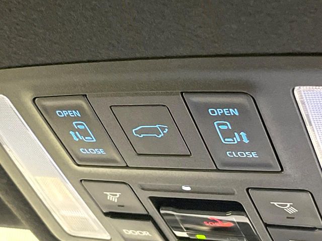 TOYOTA NOAH HYBRID 2025 Image 31