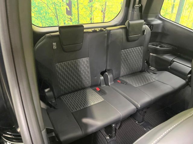 TOYOTA NOAH HYBRID 2025 Image 31