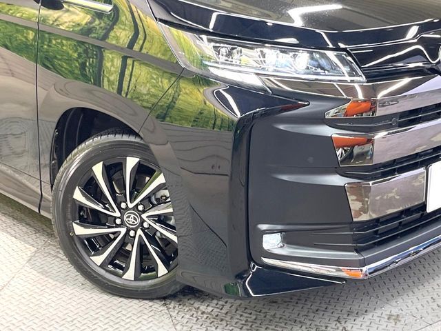TOYOTA NOAH HYBRID 2025 Image 31