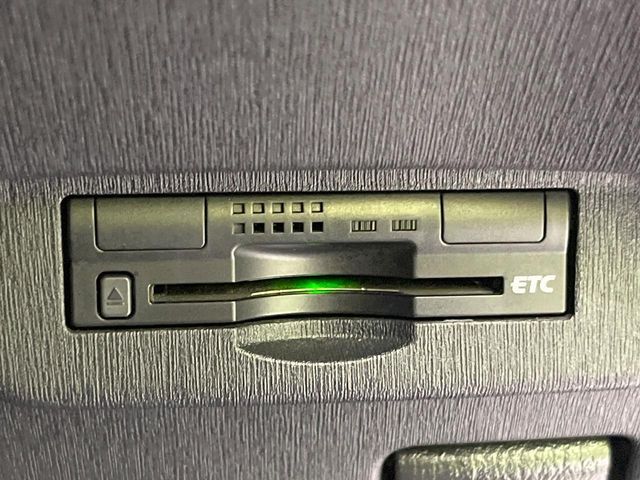 TOYOTA PRIUS 2012 Image 31