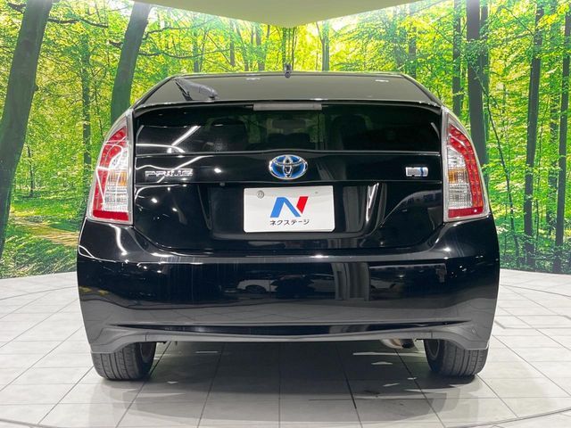 TOYOTA PRIUS 2012 Image 31