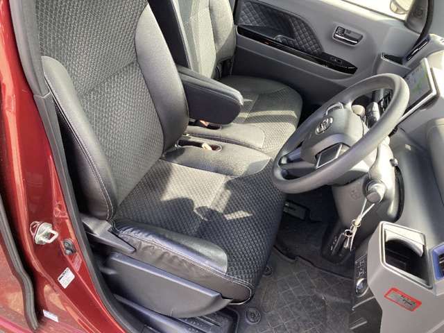 DAIHATSU TANTO CUSTOM 4WD 2019 Image 31