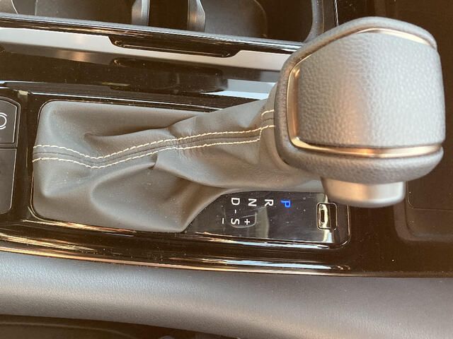 TOYOTA ALPHARD HYBRID 4WD 2025 Image 31