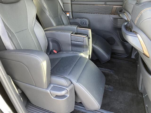 TOYOTA ALPHARD HYBRID 4WD 2025 Image 31