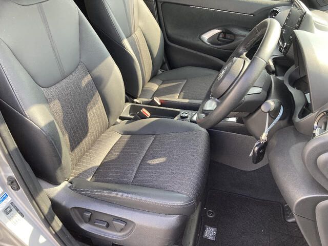 TOYOTA YARIS CROSS HYBRID 2023 Image 31