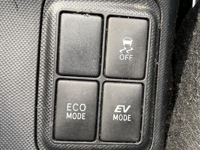 TOYOTA AQUA 2015 Image 31