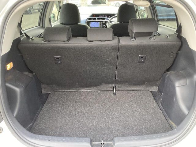 TOYOTA AQUA 2015 Image 31