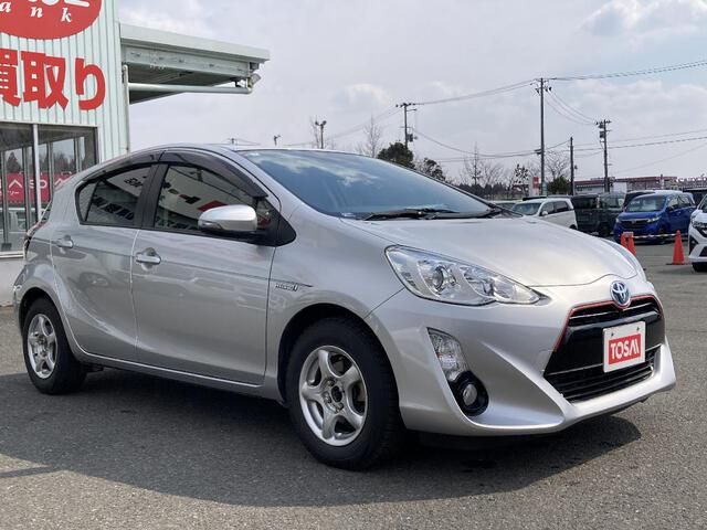 TOYOTA AQUA 2015 Image 31