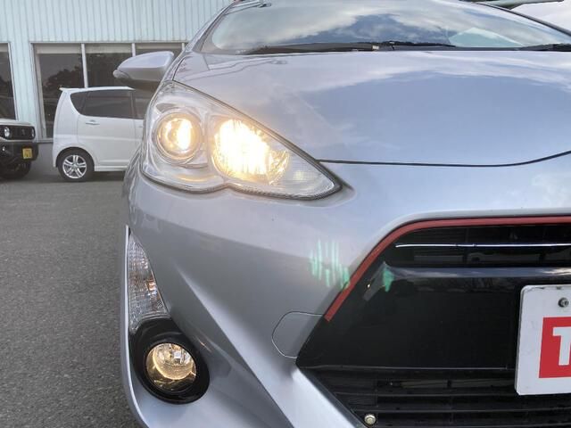 TOYOTA AQUA 2015 Image 31