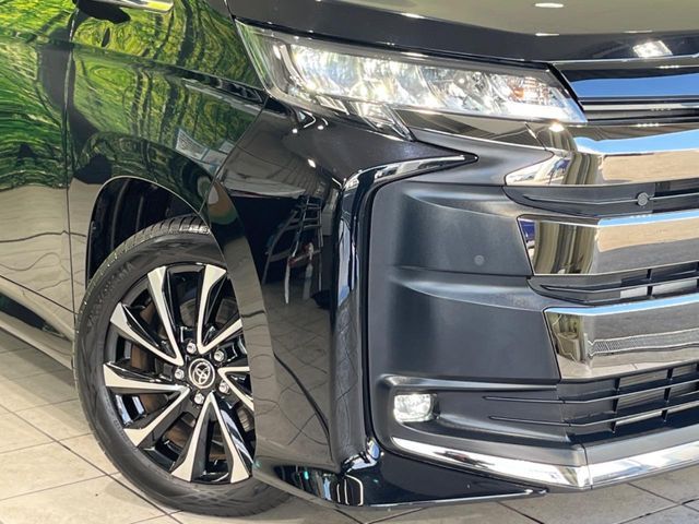 TOYOTA NOAH HYBRID 2023 Image 31