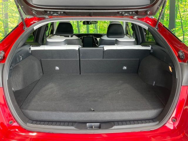 TOYOTA PRIUS PHV 2017 Image 31