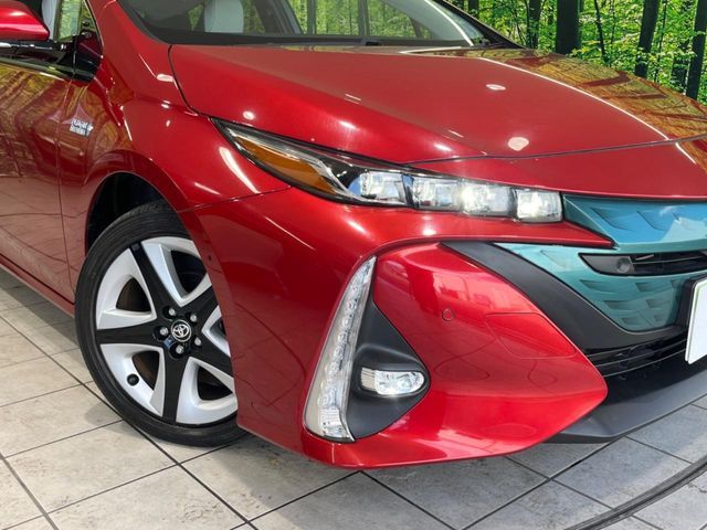 TOYOTA PRIUS PHV 2017 Image 31