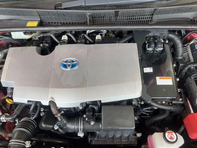 TOYOTA PRIUS PHV 2017 Image 31