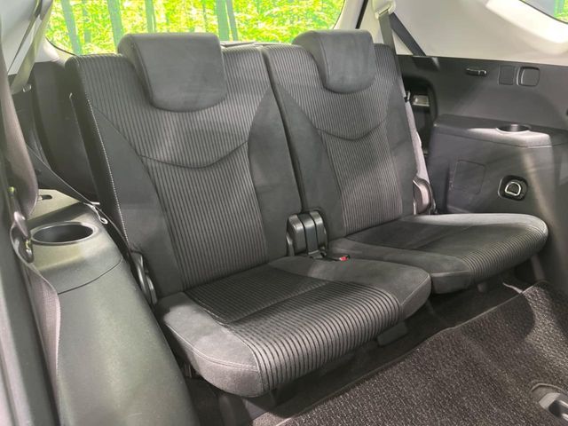 TOYOTA PRIUS ALPHA 2017 Image 31