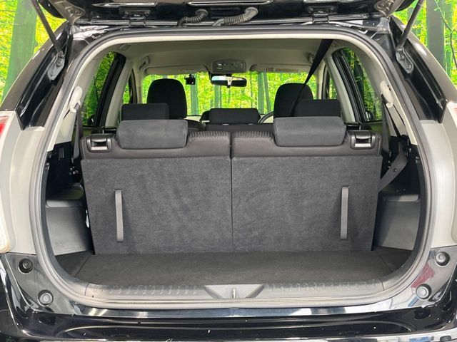 TOYOTA PRIUS ALPHA 2017 Image 31