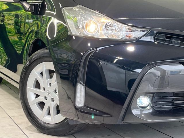 TOYOTA PRIUS ALPHA 2017 Image 31