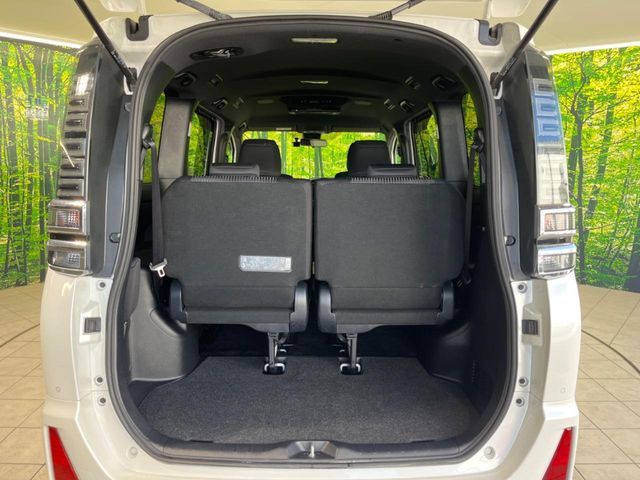 TOYOTA VOXY 2019 Image 31