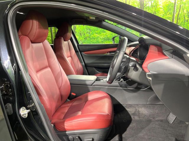 MAZDA 3 FASTBACK 2025 Image 31