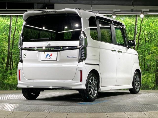 HONDA N BOX CUSTOM 2023 Image 31
