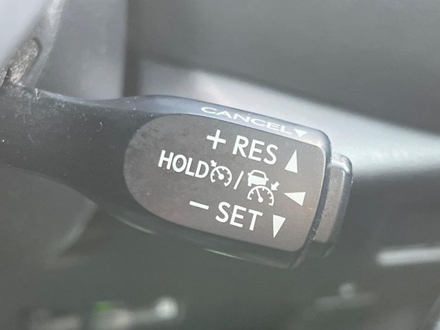 TOYOTA C-HR 2017 Image 31