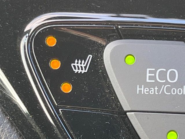 TOYOTA C-HR 2017 Image 31