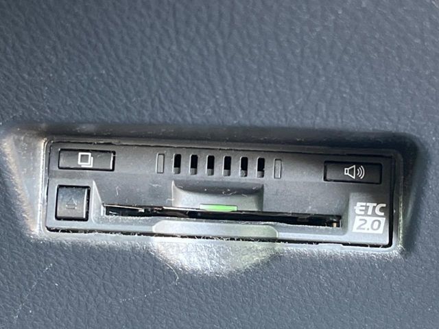 TOYOTA C-HR 2017 Image 31