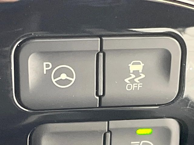 TOYOTA PRIUS 2017 Image 31