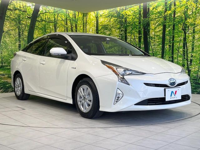 TOYOTA PRIUS 2017 Image 31